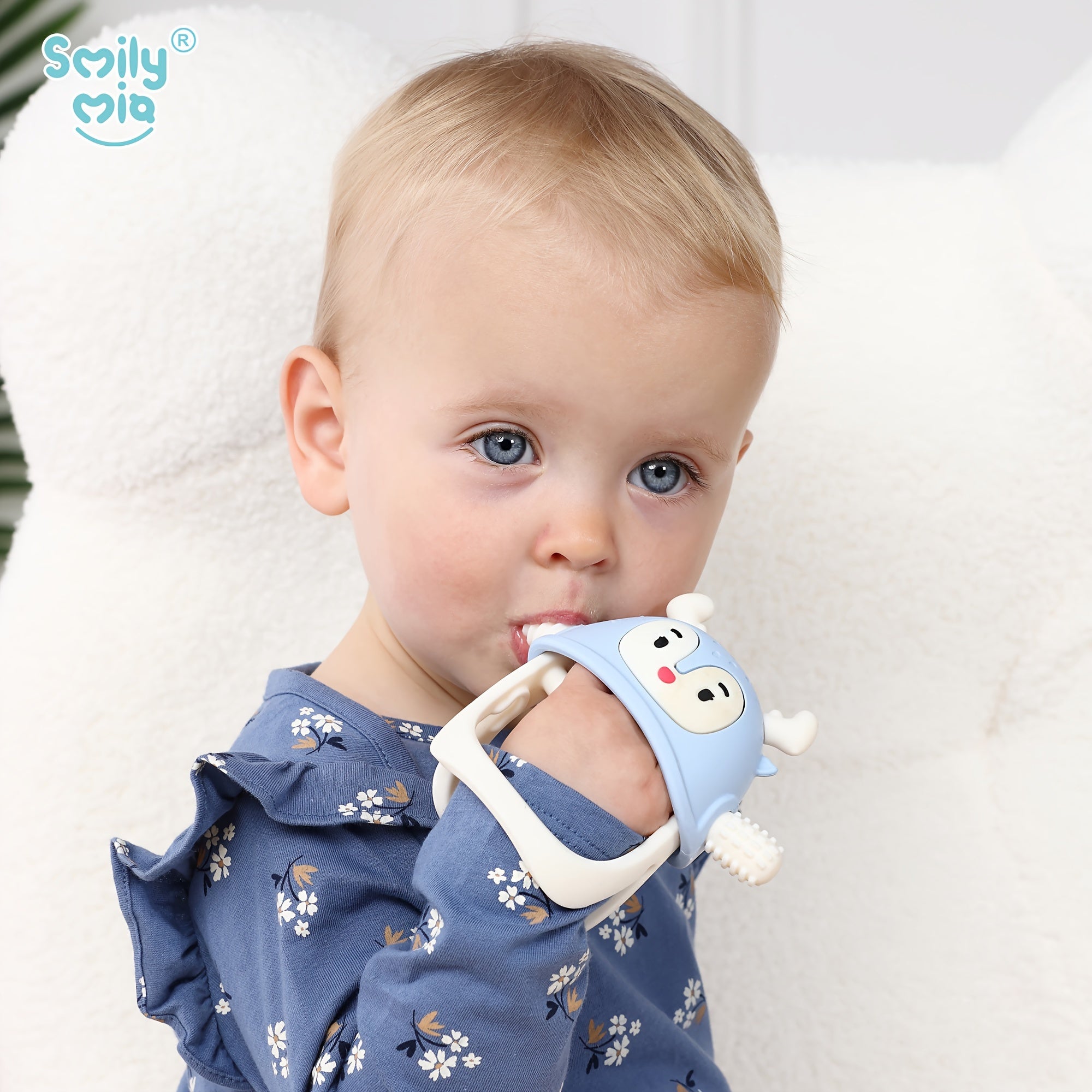 Smily Mia Teething Toys\u002FTeethers for Babies 6-12 Months, Reindeer Baby Chew Toy 3-6 Months for Teething Cutting Off, Get-A-Grip Baby Hand Teether, Silicone Teething Mittens for 0-6Months, Silicone Baby Teether for 3M+